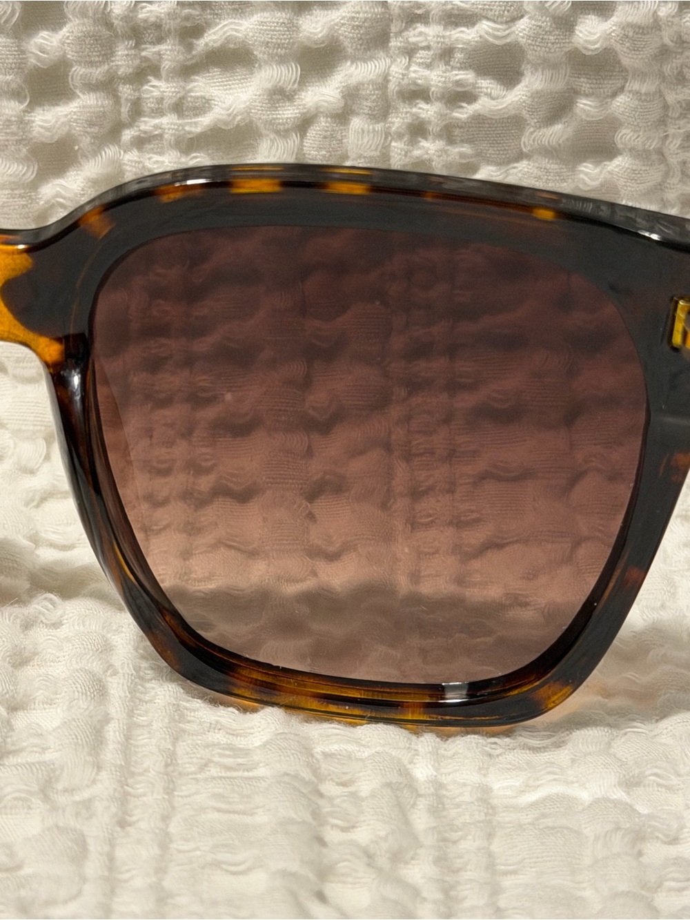 Burberry Tortoiseshell Frame Sunglasses with Brown Gradient Lenses - Picture 7 of 8